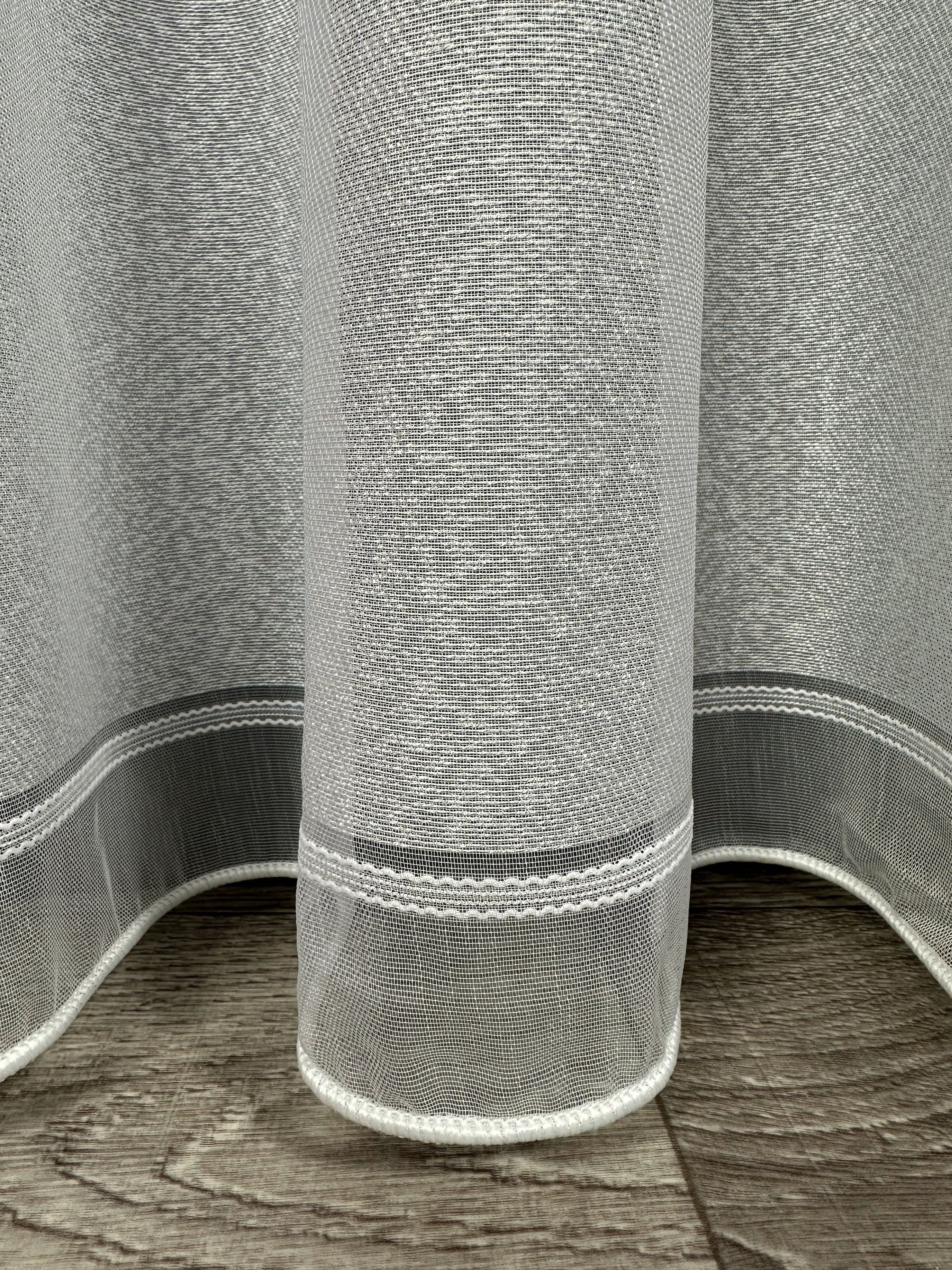 Sheer curtain with stripes, white color