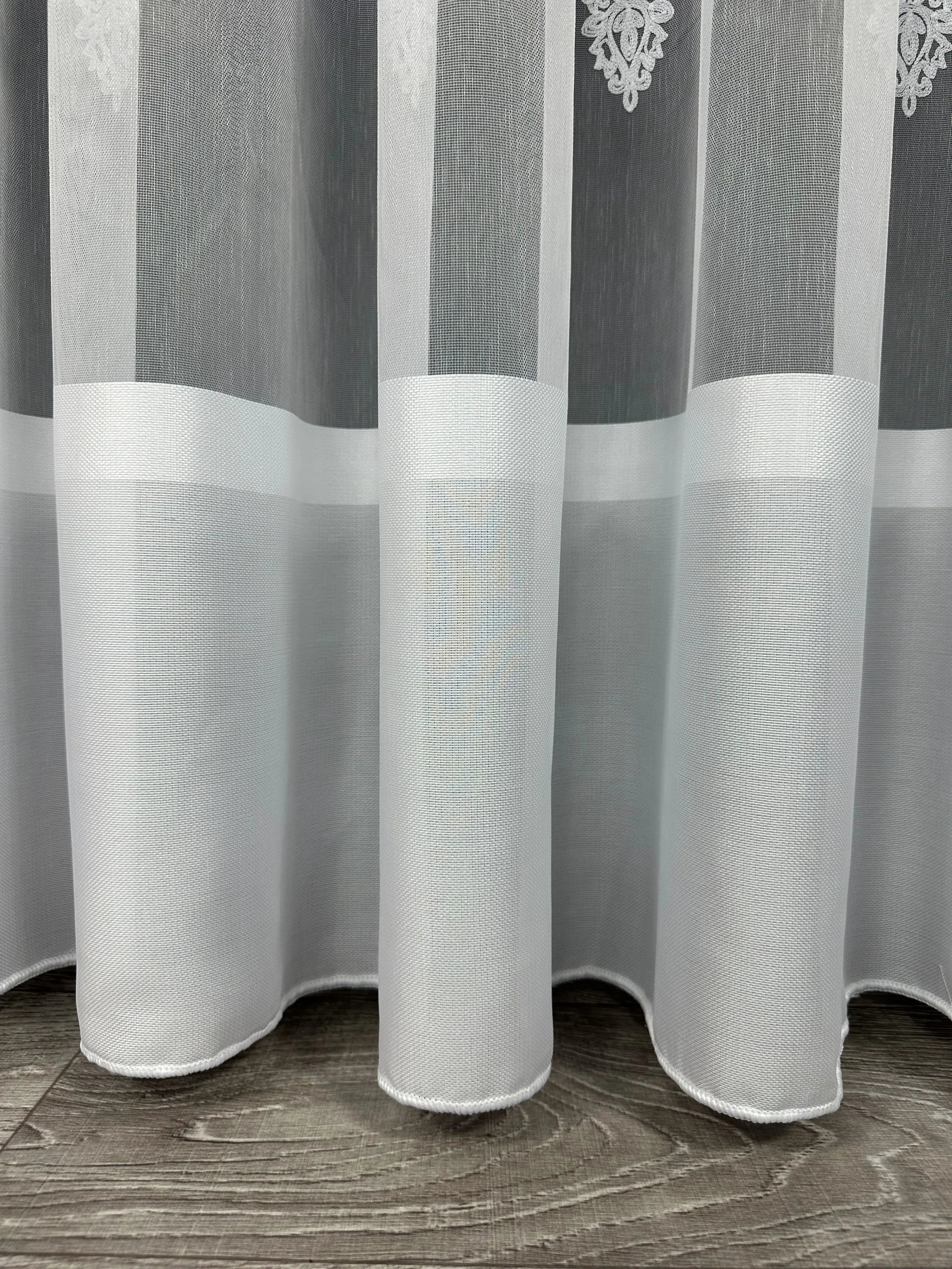 Sheer curtain with chenille embroidery, white color