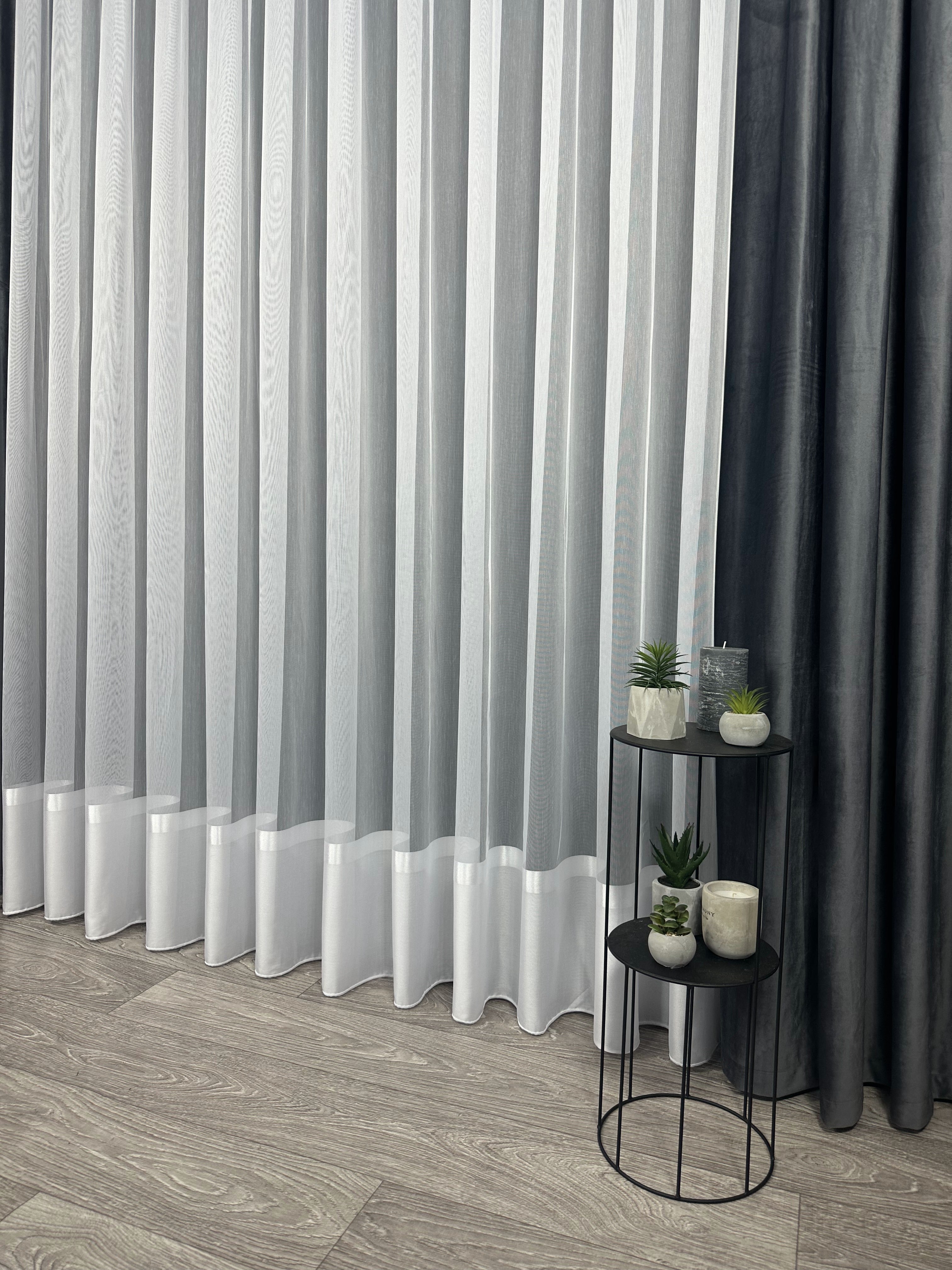 Sheer curtain with stripes and satin inserts, white color