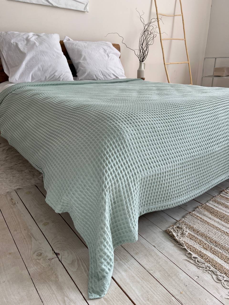 Waffle bedspread, 100% cotton, mint color