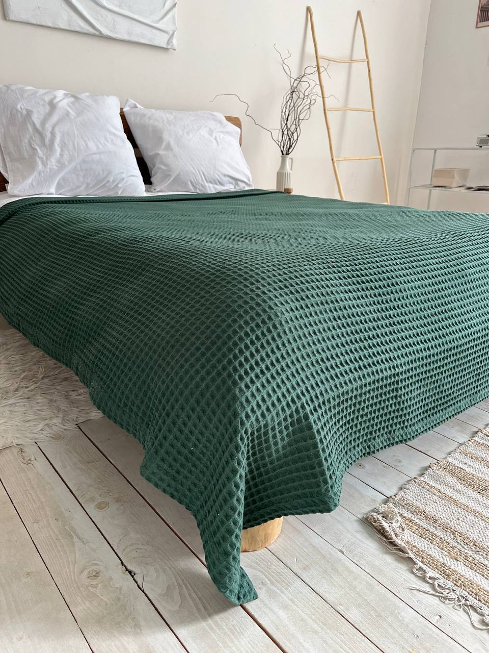 Waffle bedspread, 100% cotton, emerald green color