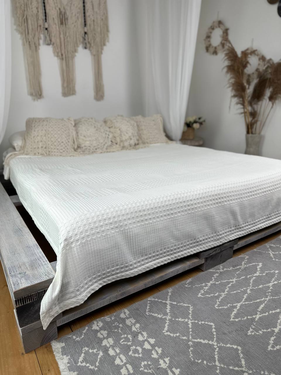 Сotton bedspread "Pike", milk color