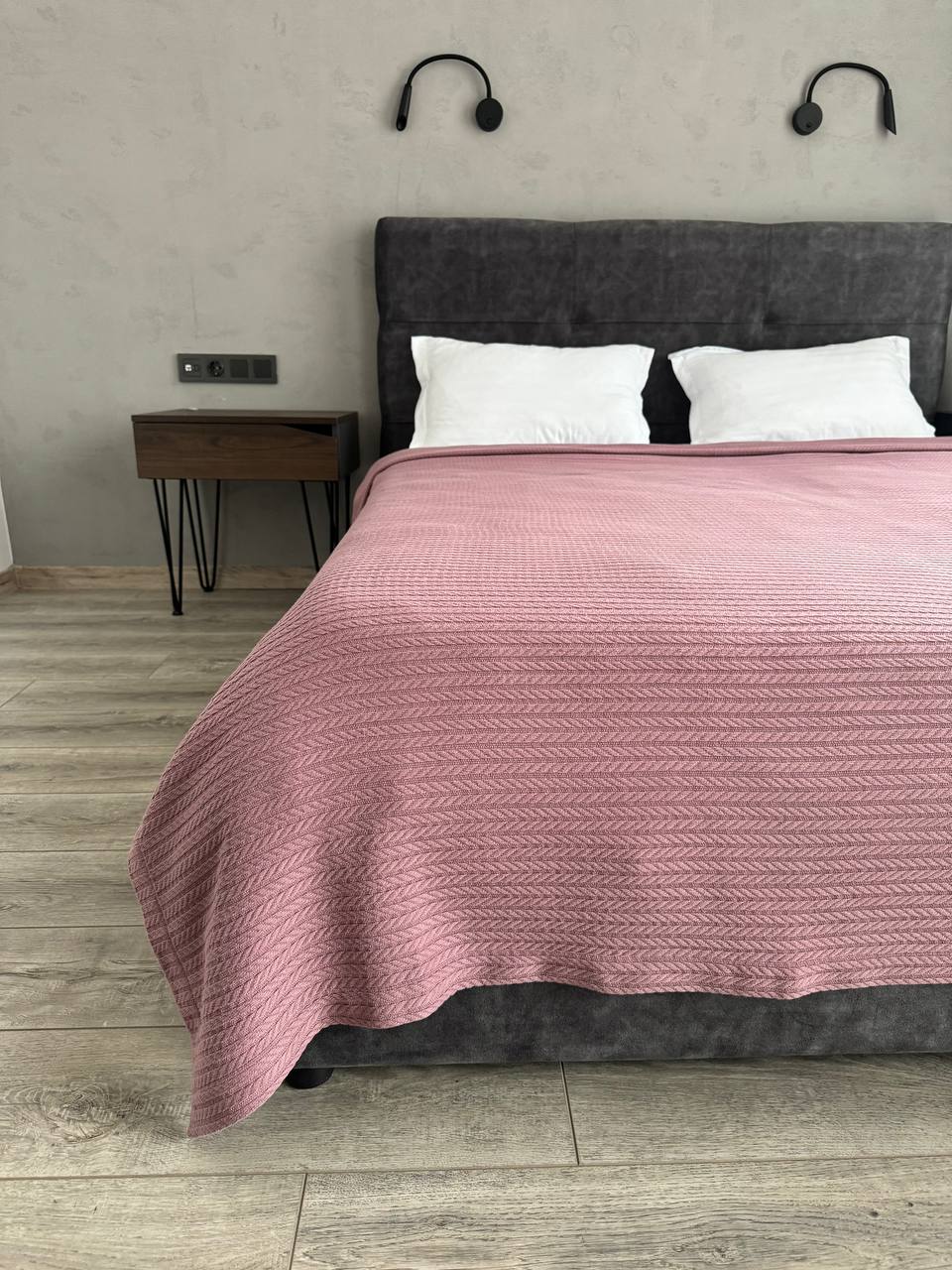 Bedspread "Braid", 100% cotton, dark pink color